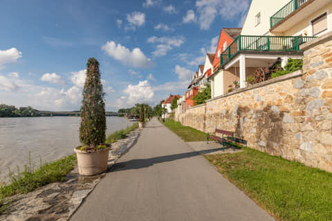 Gemeinde Schärding Bezirk Ried Innpromenade (Dirschl Johann) Österreich RI